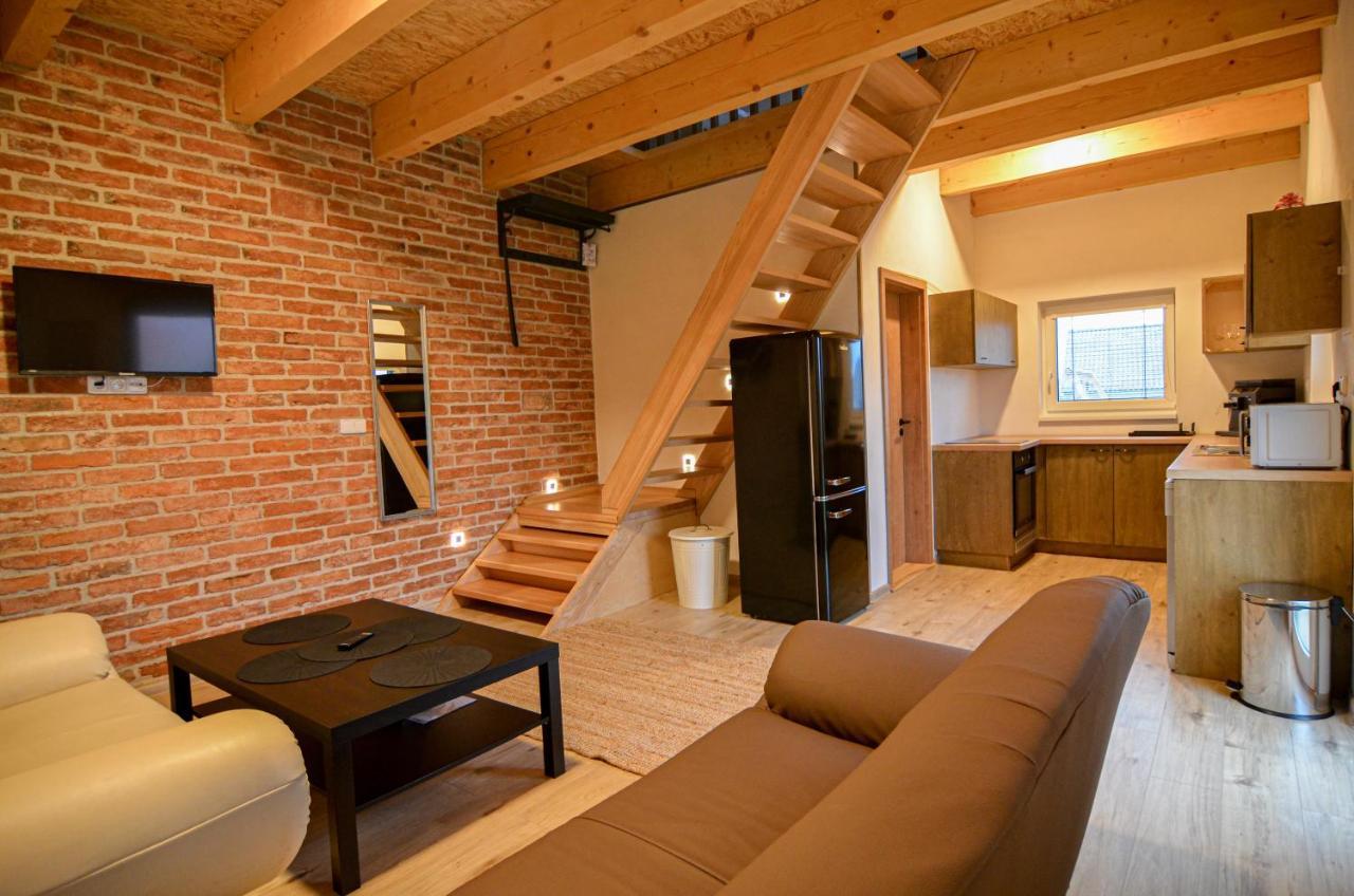 Apartmany Zajecak Zaječí Zewnętrze zdjęcie