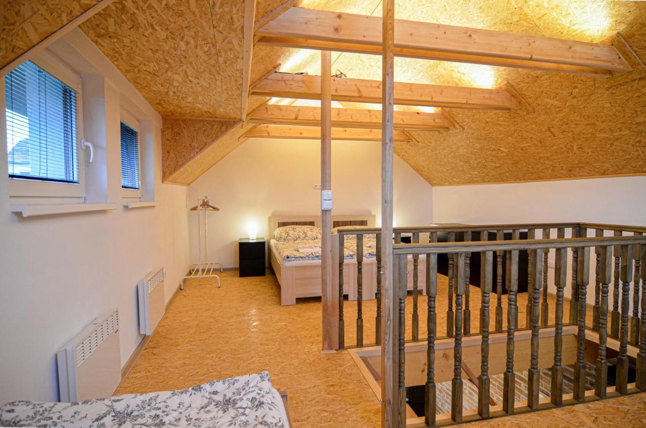 Apartmany Zajecak Zaječí Zewnętrze zdjęcie