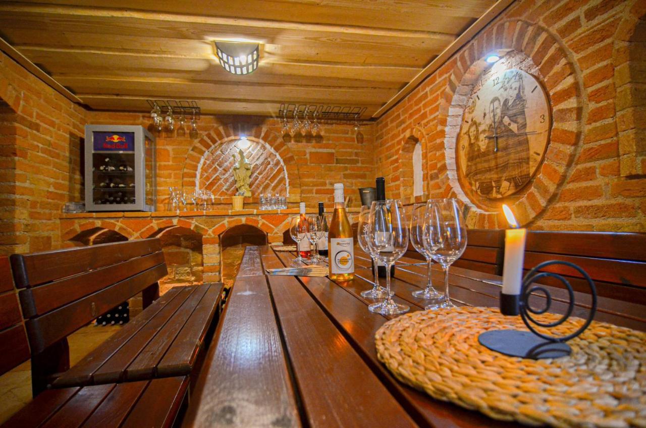 Apartmany Zajecak Zaječí Zewnętrze zdjęcie