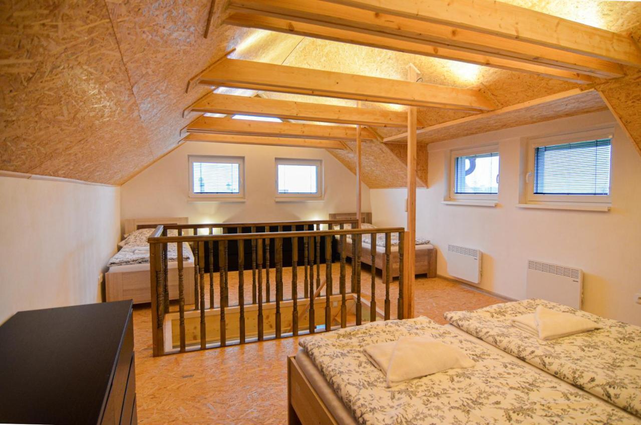 Apartmany Zajecak Zaječí Zewnętrze zdjęcie